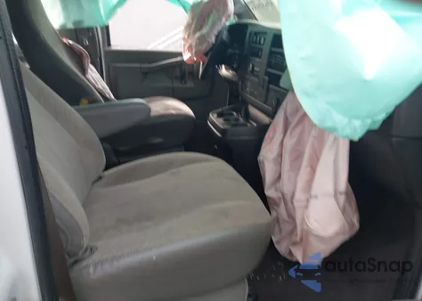 2020 Chevrolet Express Passenger Rwd 3500 Extended Wheelbase Lt z USA, uszkodzony, nr VIN 1GAZGPFG2L1169038